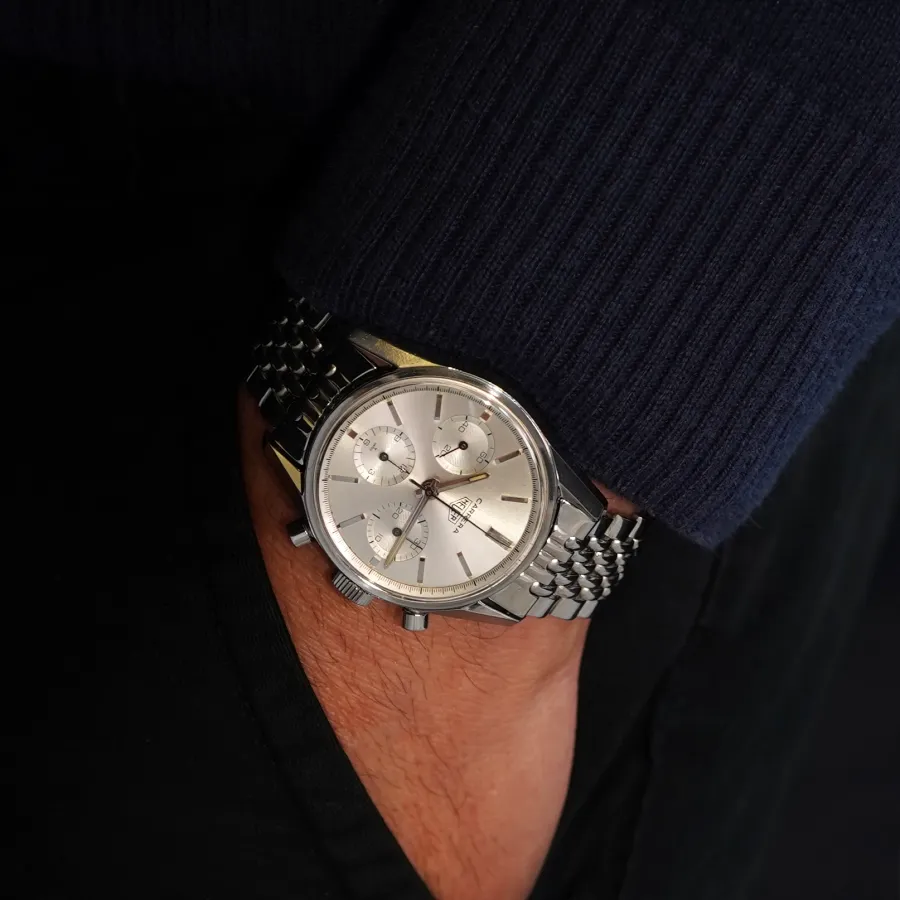 Heuer Carrera 2447 S - sporty and elegant look on the wrist