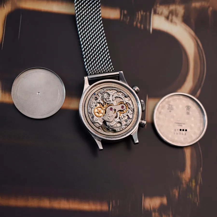 Movado M90 Chronograph 19008 Tasti Tondi - legendäres Kaliber Movado M90, Staubschutzdeckel