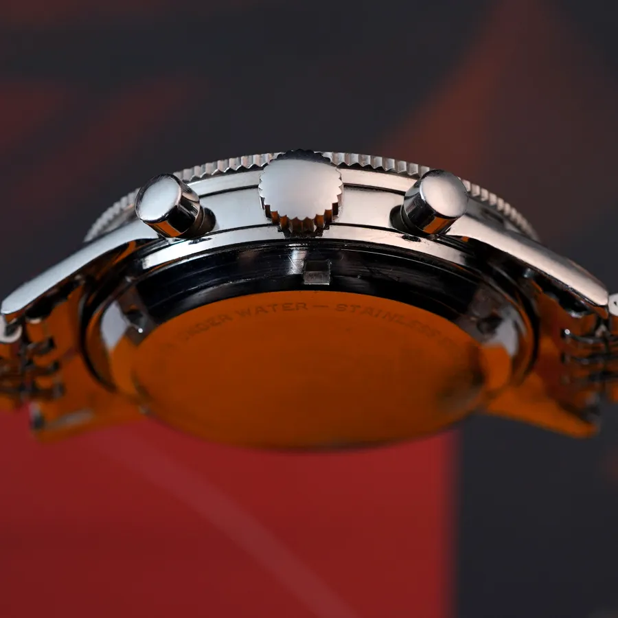 Heuer Autavia 3646 Indianapolis - original Heuer crown and fluted pushers
