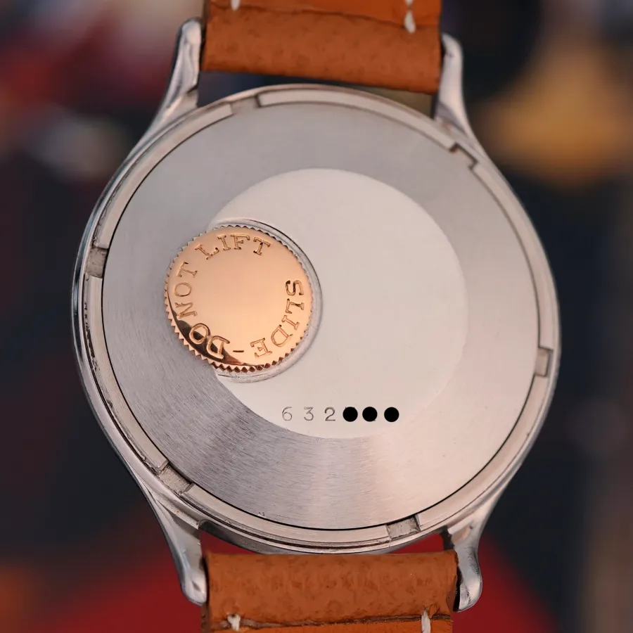 LeCoultre Futurematic E501 Box und Papiere - Krone zum Stellen der Uhrzeit
