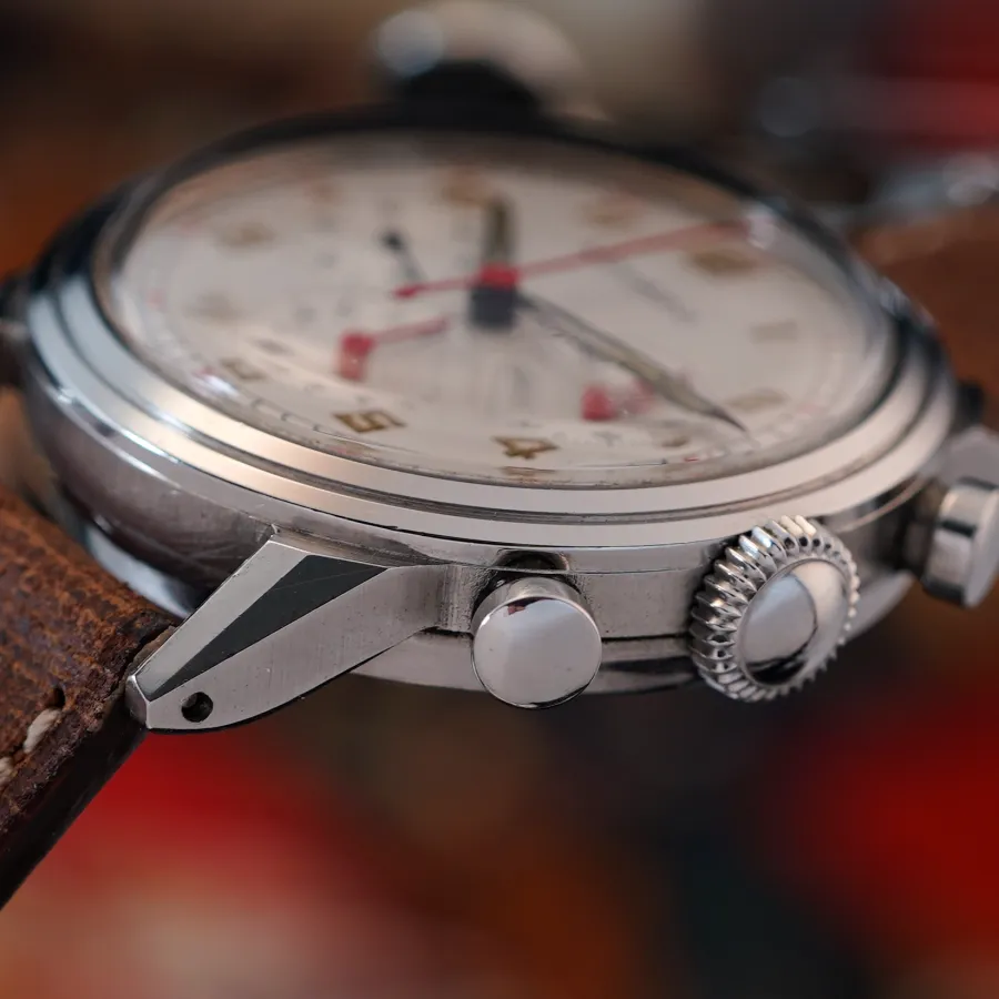 Movado M95 Chronograph 19038 - Borgel Case - crisp lugs, intakt bevels