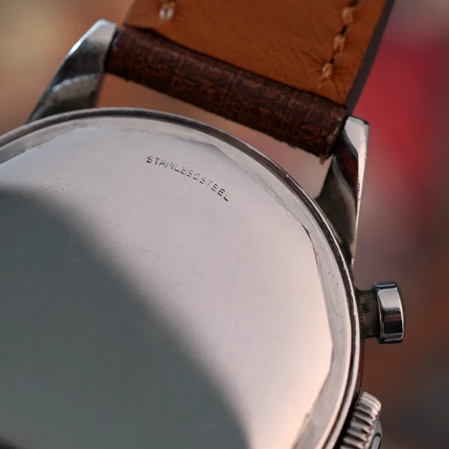 Movado M95 Chronograph 19038 - Borgel Case - intact engraving 'Stainless Steel' on the screw-down case back