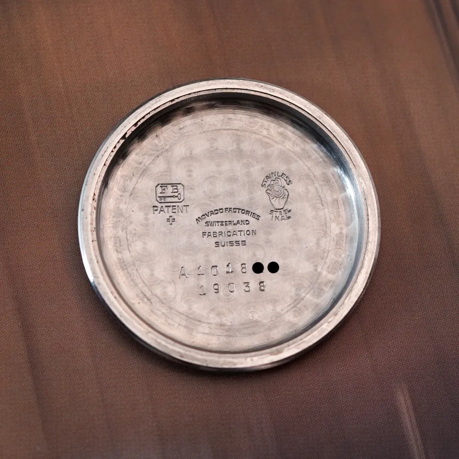 Movado M95 Chronograph 19038 - Borgel Case - correct engravings inside the back