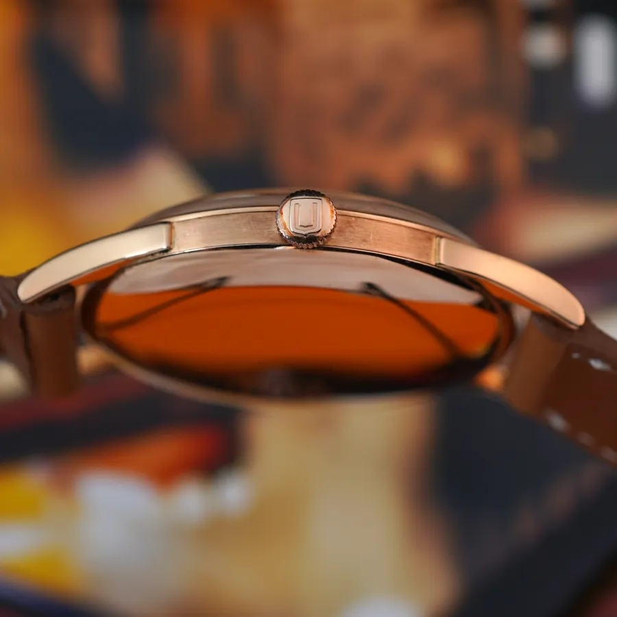 Universal Genève Freccero 10002 Honeycomb Dial - originale UG Schließe