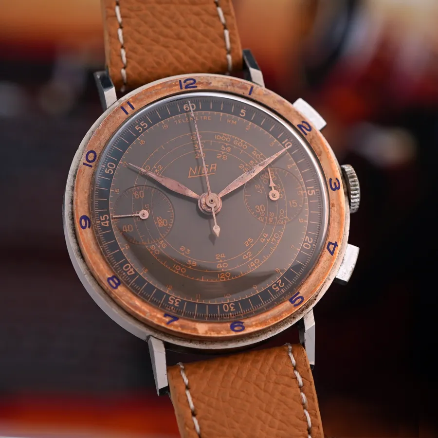 Niga Chronograph Copper Gilt Dial - ungewöhnliche Lünette mit blauen Zahlen