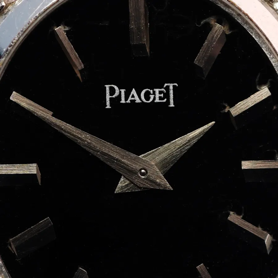 Piaget Dresswatch 918 White Gold - Diamonds - original black dial in top condition