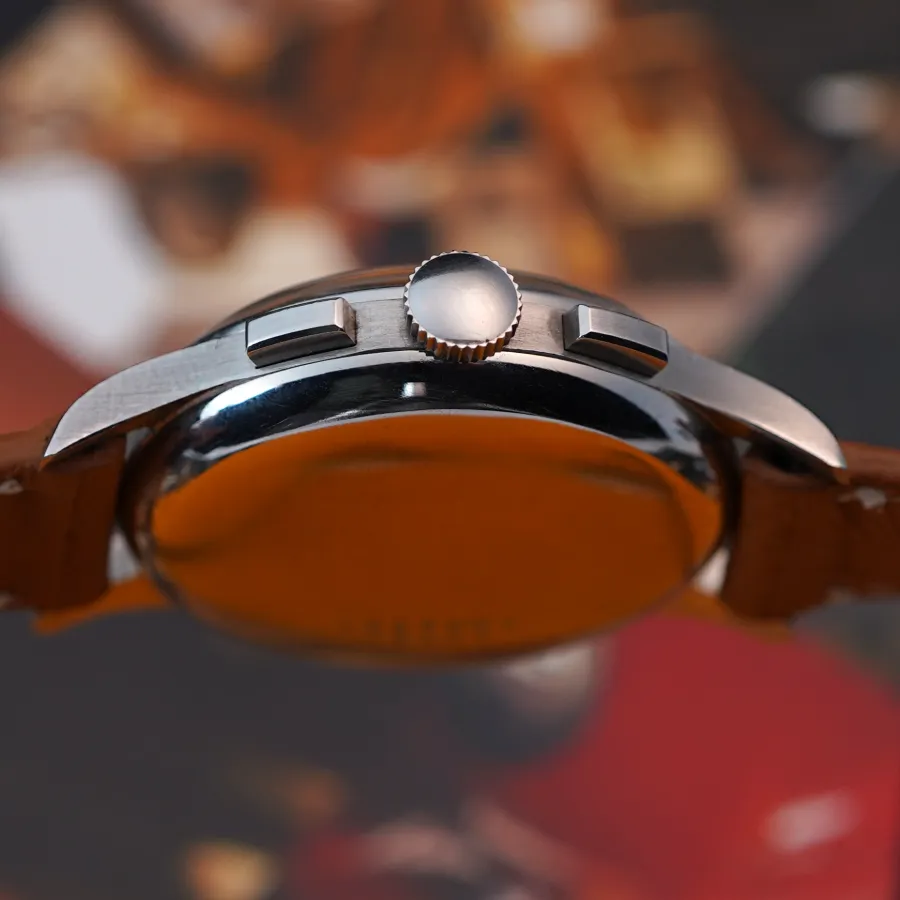 Universal Genève Compax 22493 Two-Tone Dial - rectangular pushers