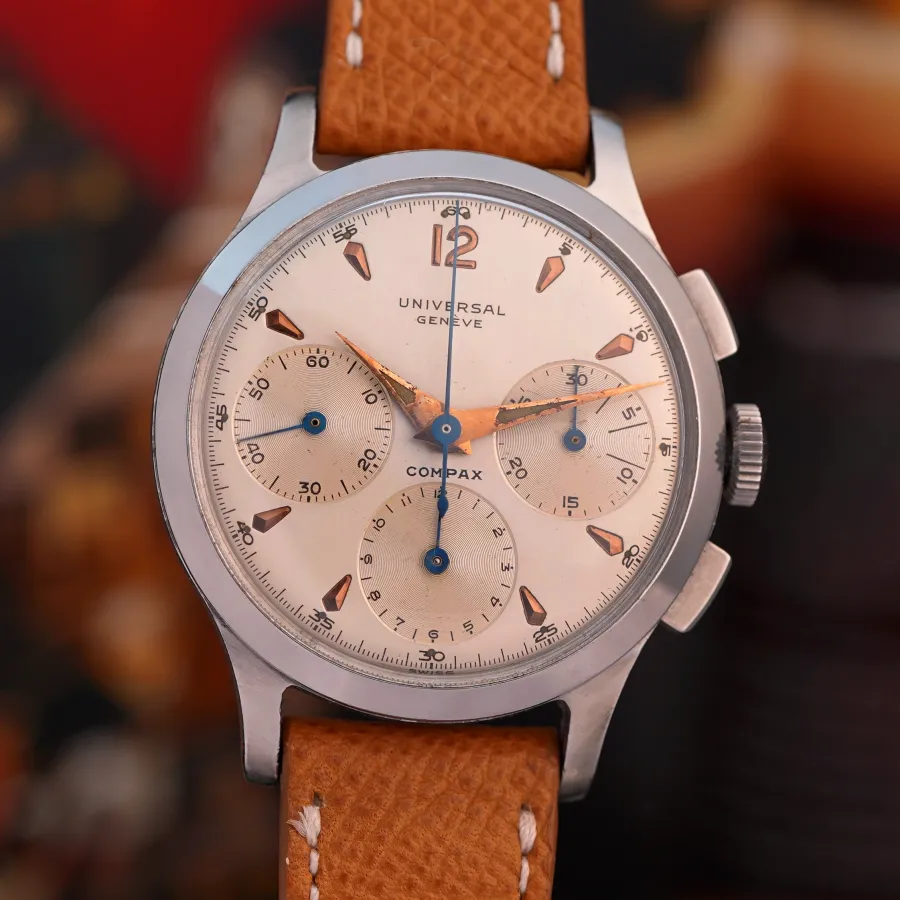 Universal Genève Compax 22493 Two-Tone Dial - rare vintage chronograph from the 1940s