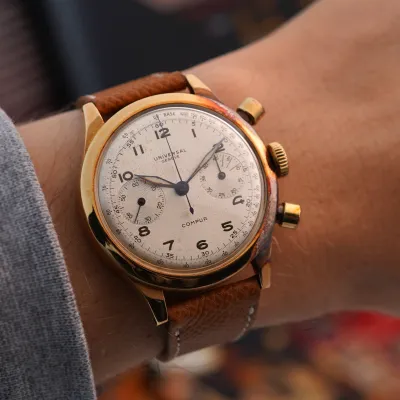 Vintage Universal Genève Compur