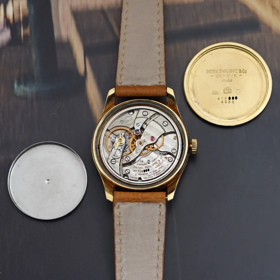 Patek Philippe Calatrava 2533 Double Signed - correct engravings inside the back, dust sover