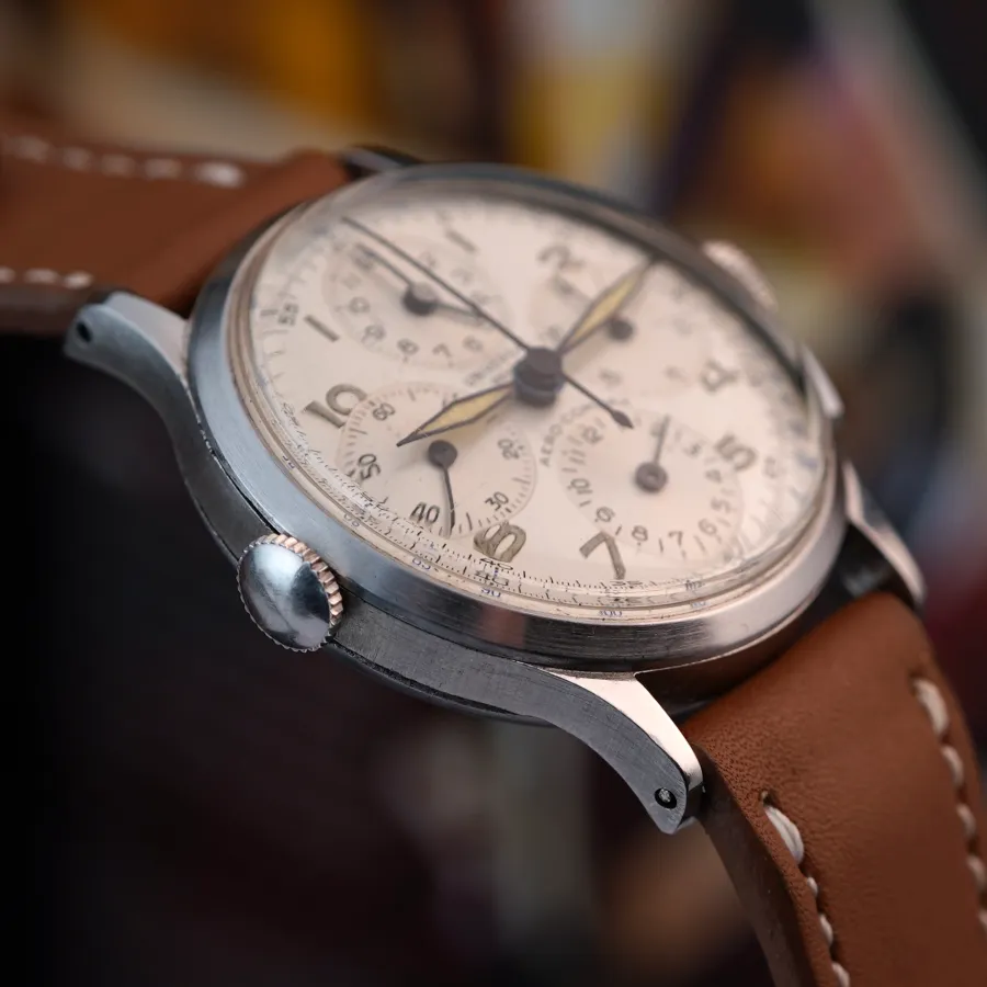 Universal Genève Aero-Compax 22285 - hervorragender Gehäusezustand