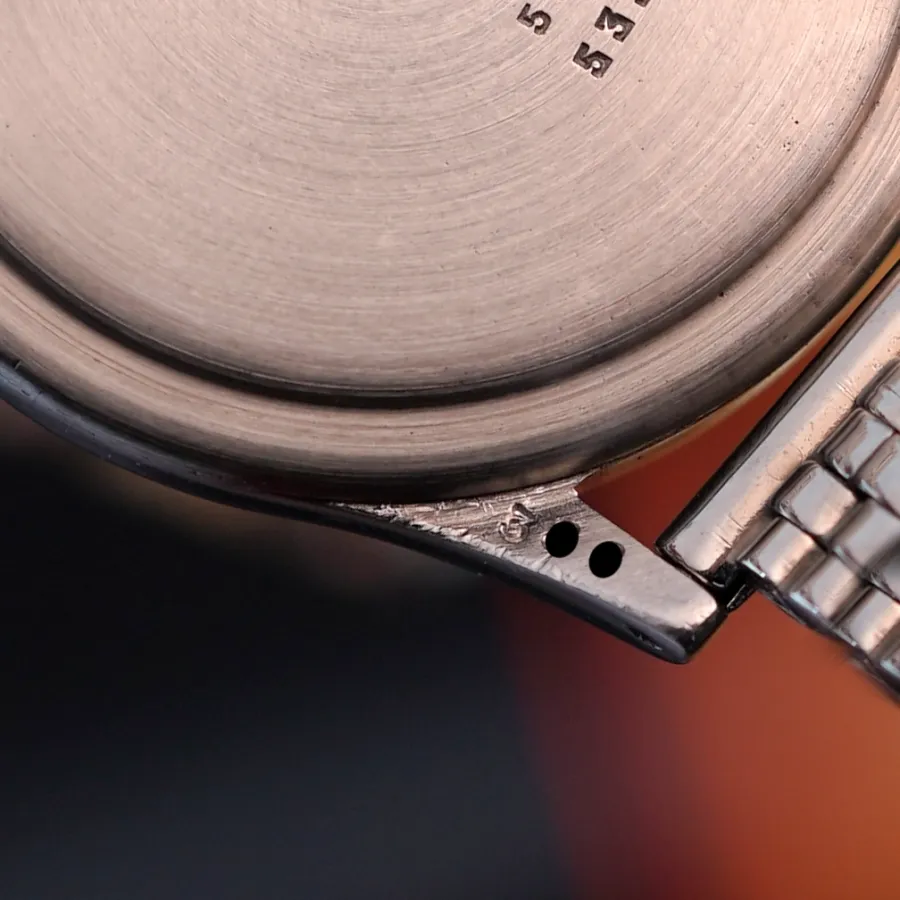 Vetta Ermetico Chronograph 5347 Two-Tone Dial - the last three digits of the case number on the back of the lug