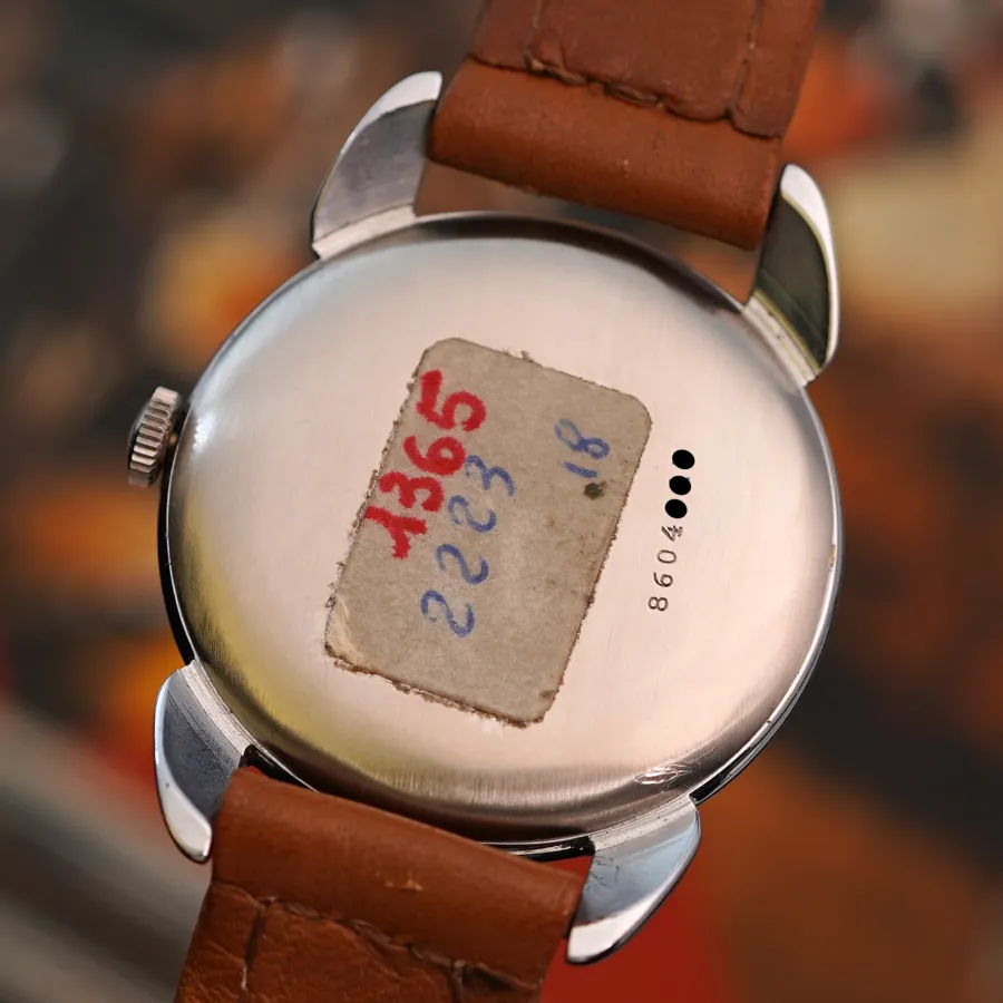 Zenith 1950s Dresswatch - Salmon Dial - originaler Sticker und tiefe Seriennummer auf dem Boden