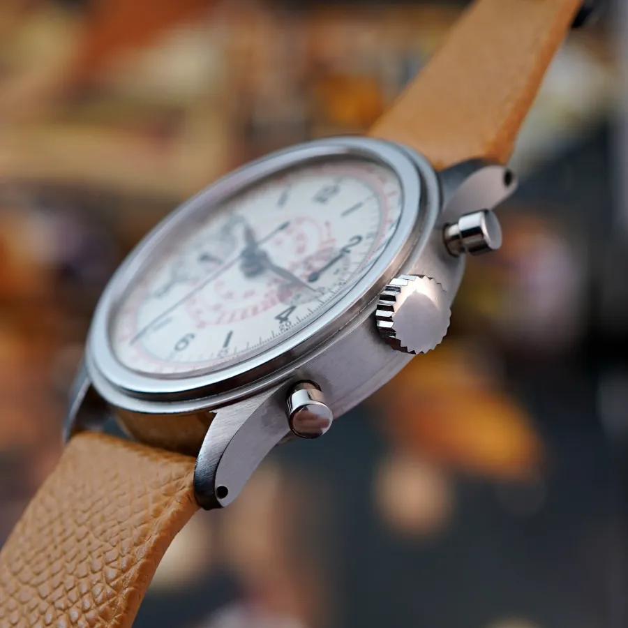 Valjoux Flieger Chronograph Caliber 22 - 38mm - beautiful condition of the case