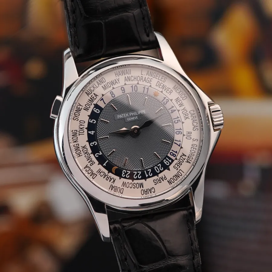 Patek Philippe World Time 5110P Full Set - Drücker bei 10 Uhr zum Wechsel der Zeitzone