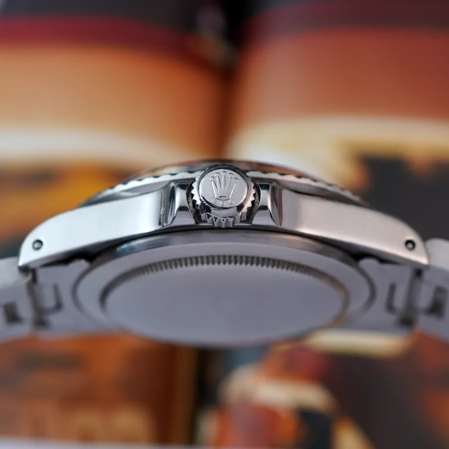 Rolex Submariner 1680 White - triplock crown