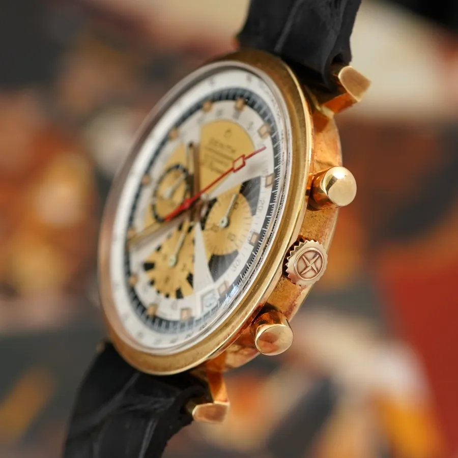 Zenith El Primero G383 Poker Chip - subtile Oxidation ist ein Beweis für die lange Lagerung dieser Uhr