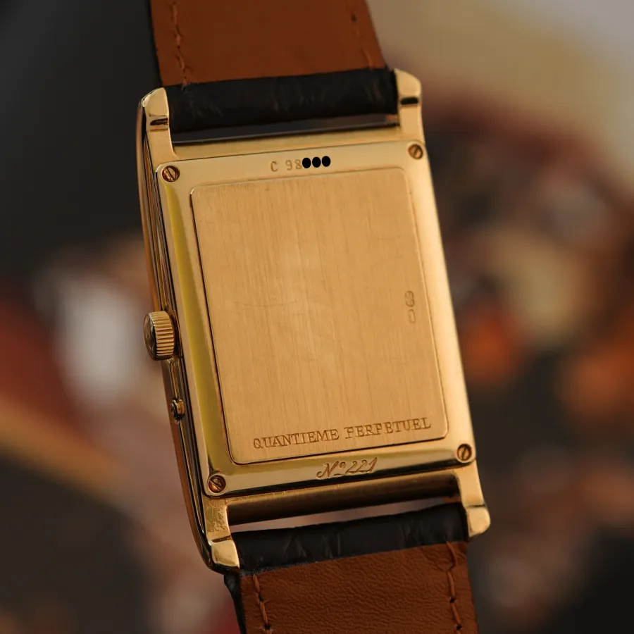 Audemars Piguet Ewiger Kalender 25682BA Breguet Nummern - intakte Gravuren auf dem Boden