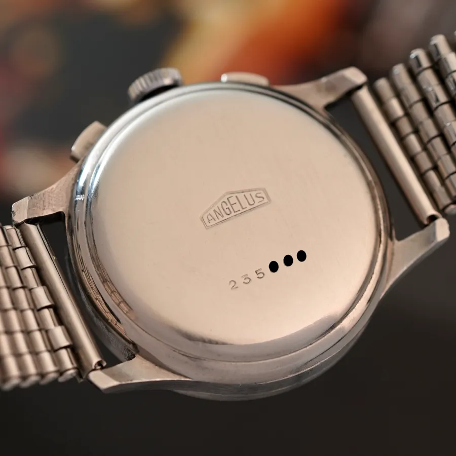 Angelus Flieger-Chronograph Tropical Dial - ANGELUS-Logo auf dem Boden und die Seriennummer