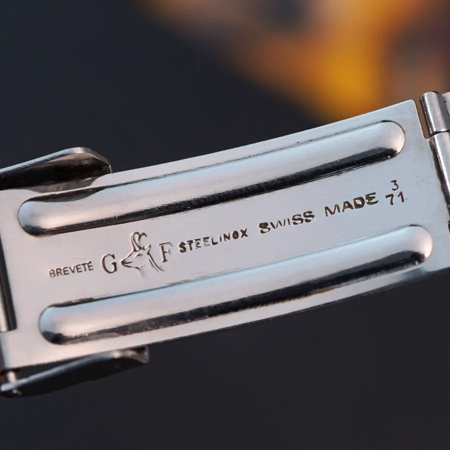 Heuer Autavia 1163 GMT - Faded Bezel - Datum in der Schließe: 3/71