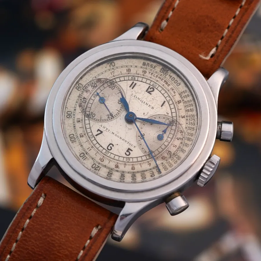 Longines Chronograph 4974 Cal. 13ZN - 37,5 mm case with a stepped bezel
