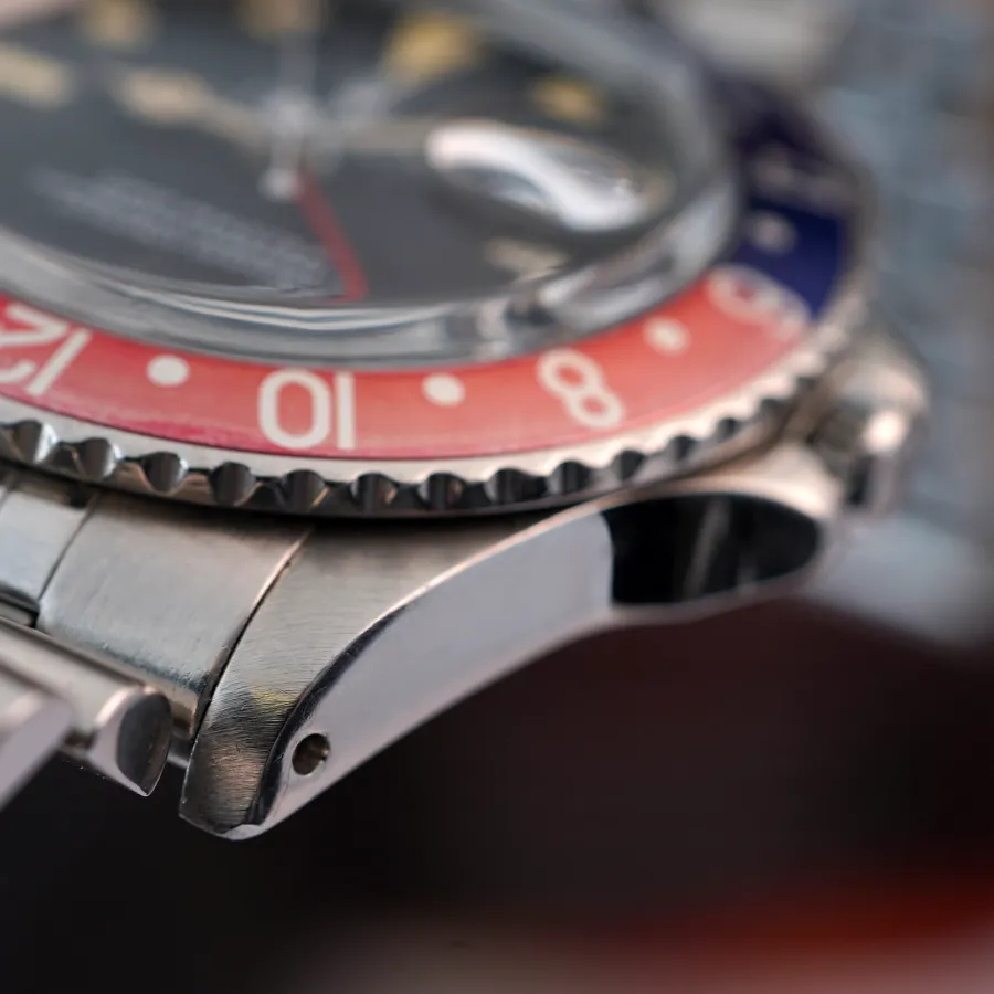 Rolex GMT Master 1675 Jubilee Bracelet - very good preserved case