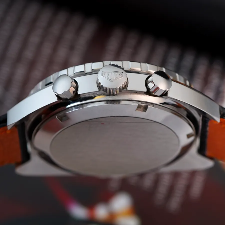 Heuer Skipper 73464 Regatta - Heuer crown and fluted pushers