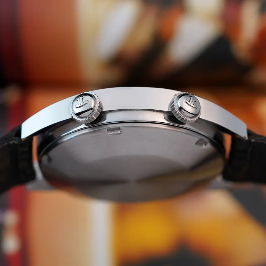 LeCoultre Memovox 3072 Egg - original double crowns