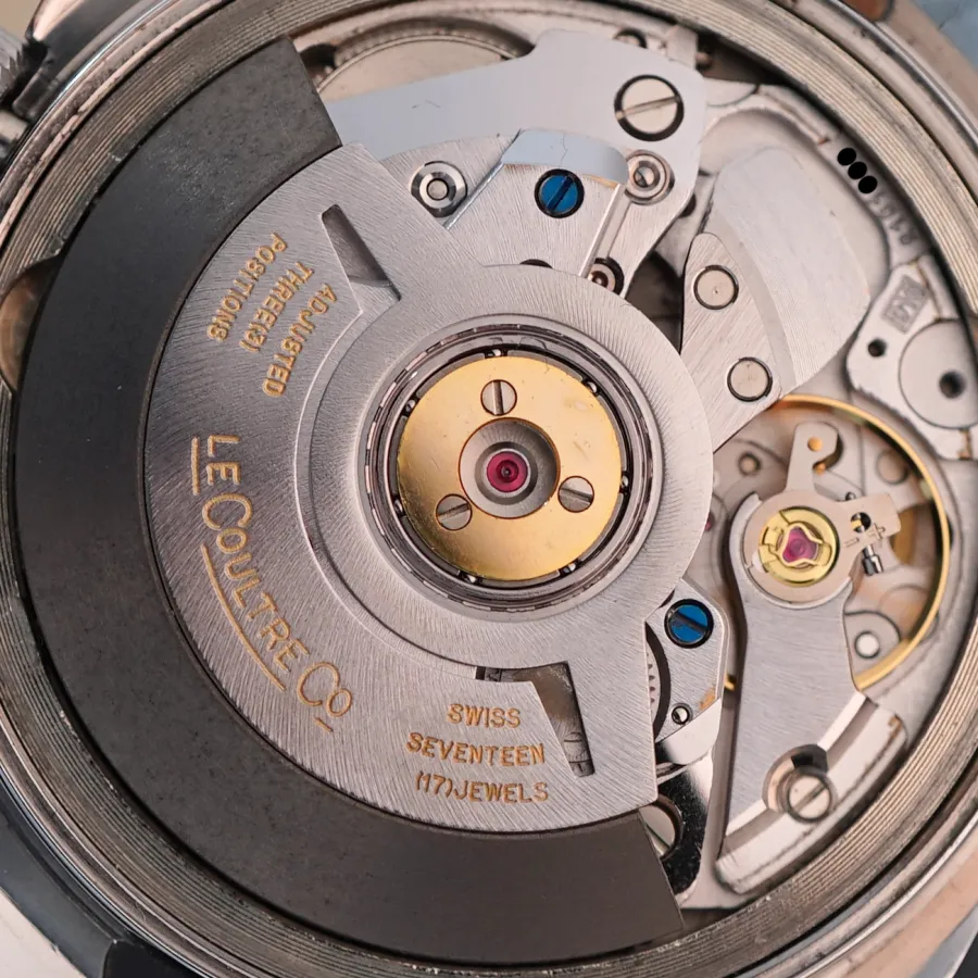 LeCoultre Memovox 3072 Egg - Jaeger-LeCoultre automatic caliber 916