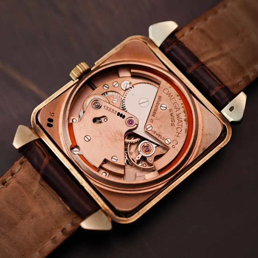 Omega Cioccolatone 3903 Black Waffle Dial - automatic caliber Omega 342