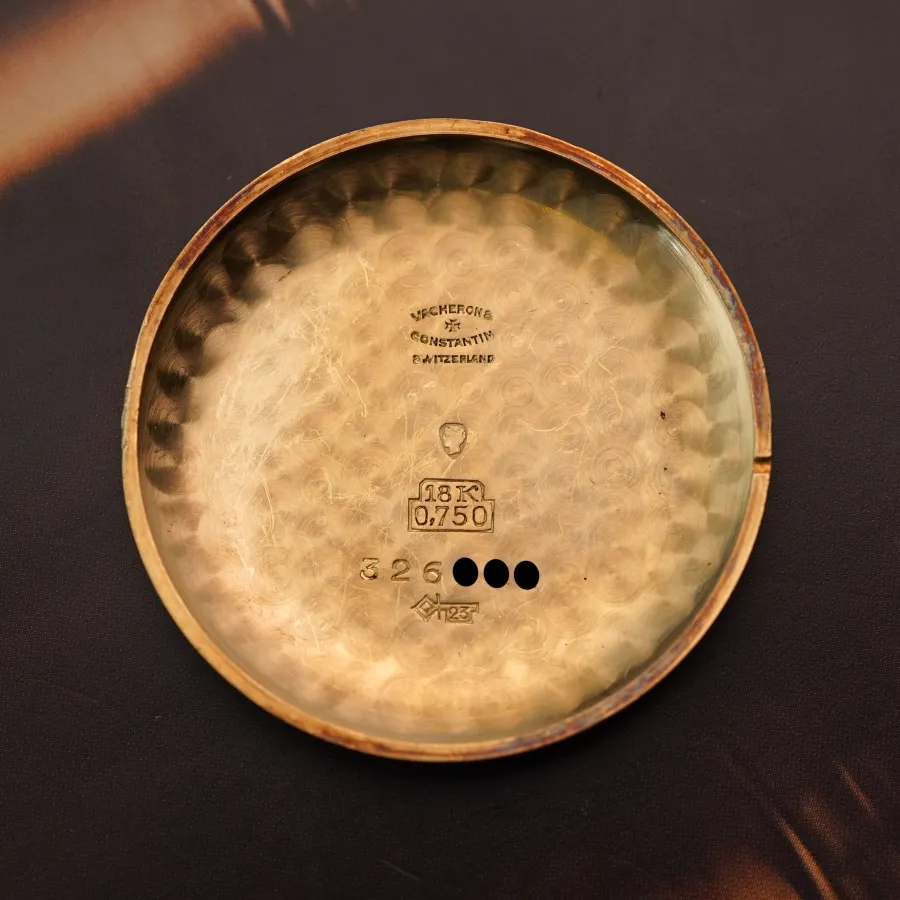 Vacheron Constantin 4418 - Flame Lugs - gold hallmarks and serial number inside the back