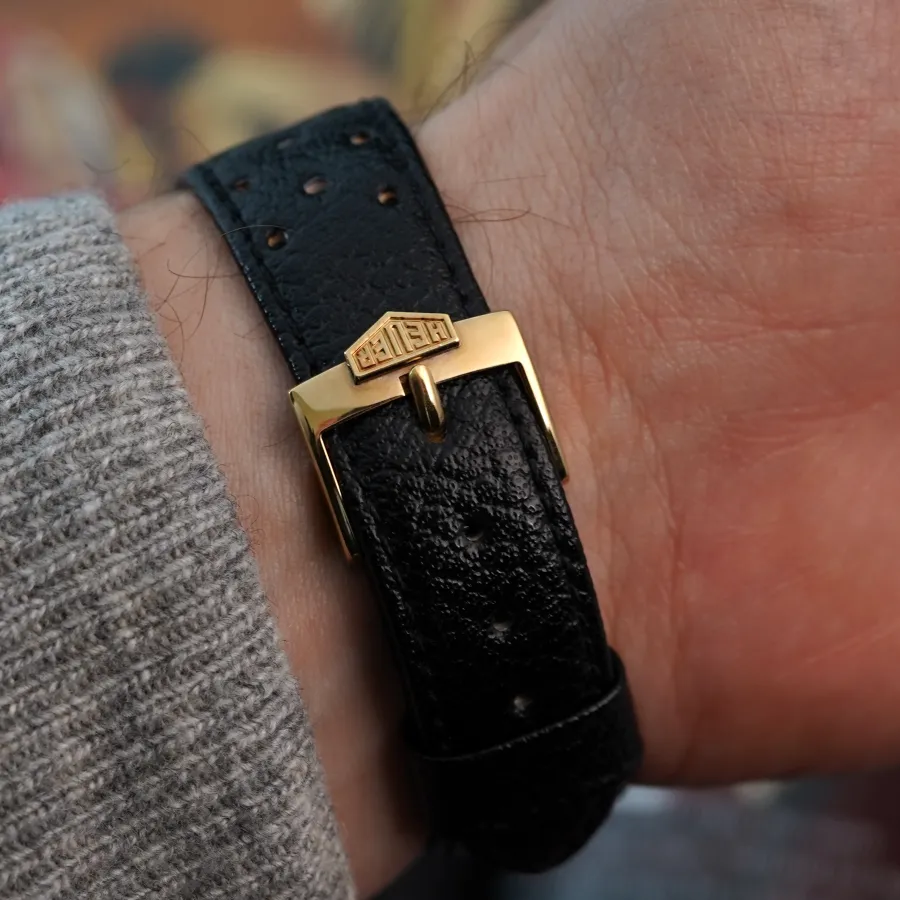 Heuer Carrera 1158 CHN - NOS - originales Corfam Armband mit originaler Heuer-Goldschließe