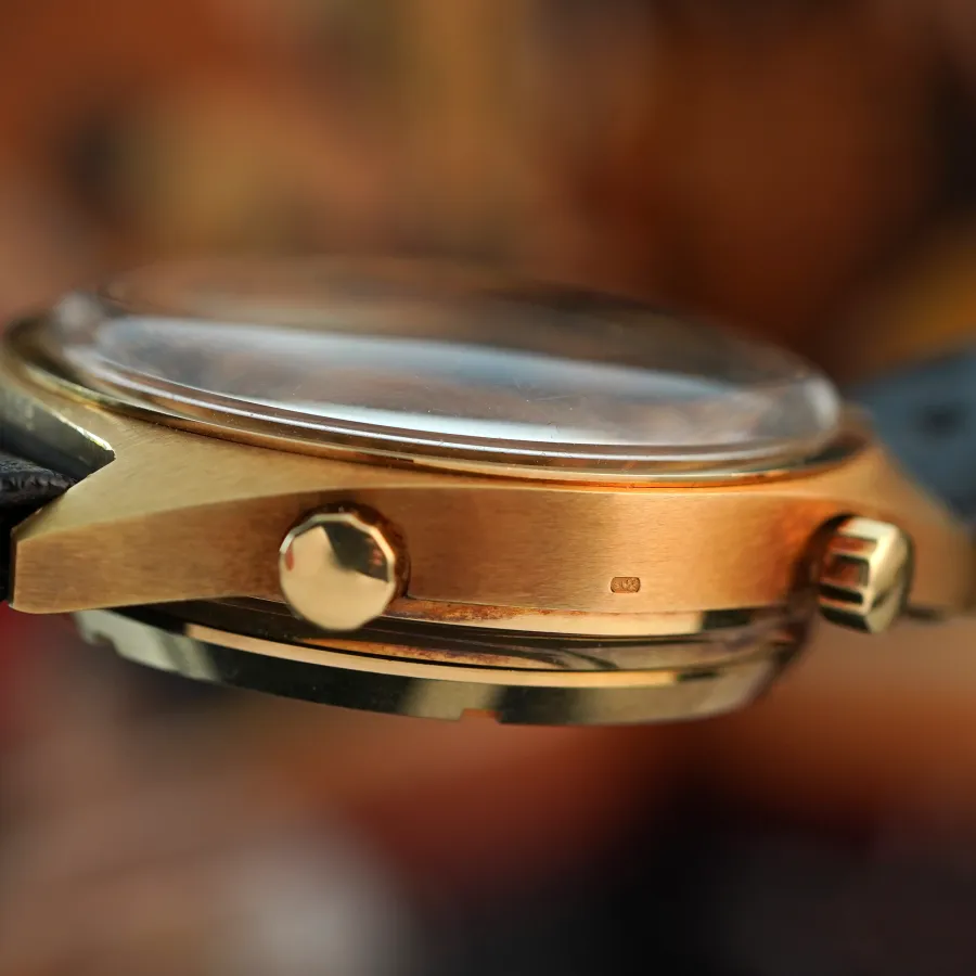 Heuer Carrera 1158 CHN - NOS - tiefe Goldpunze