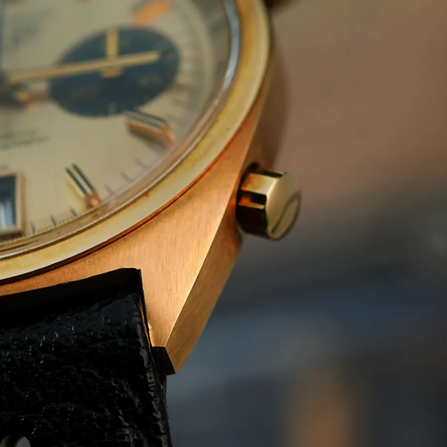 Heuer Carrera 1158 CHN - NOS - unpoliertes, ungetragenes Gehäuse