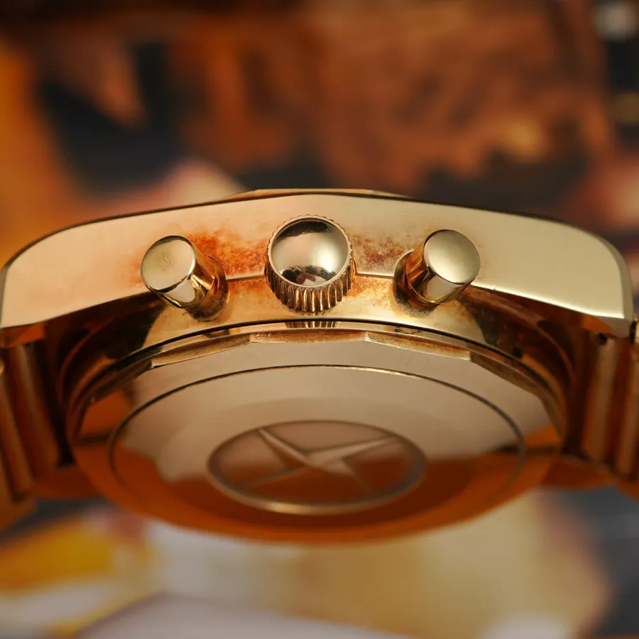 Movado Astronic HS360 30.0010.436 - 18k Gold - subtle oxidation adds authenticity and confirms the case’s unpolished condition