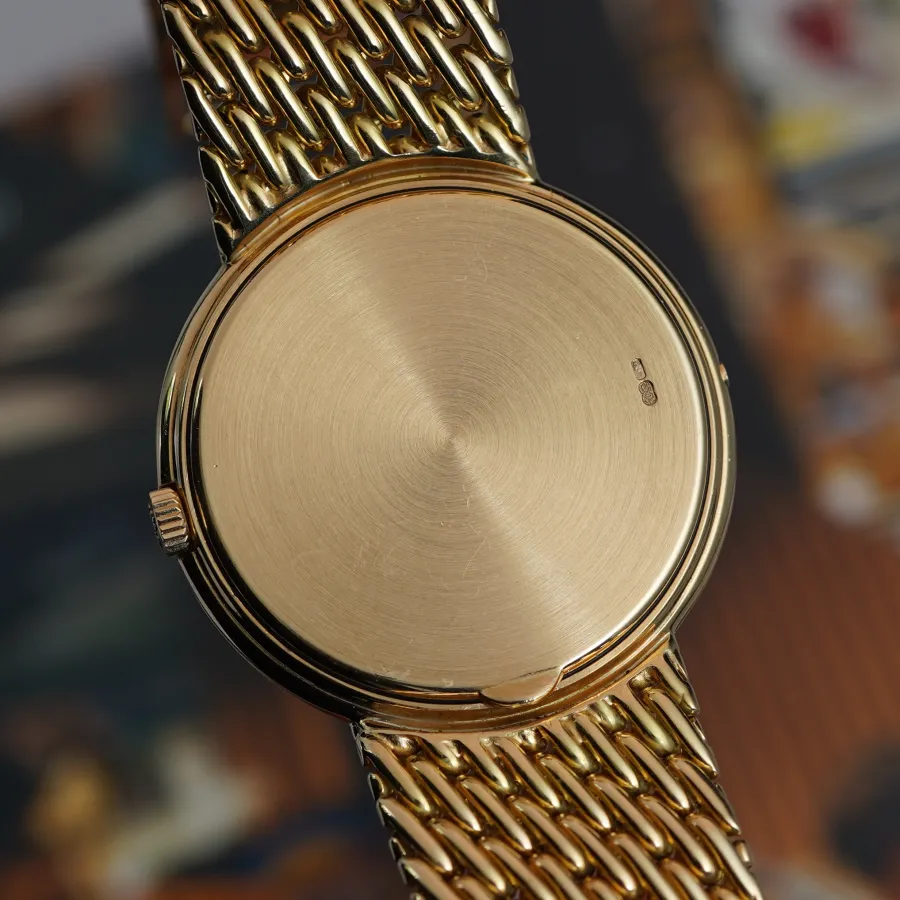 Patek Philippe Ewiger Kalender 3945/1 Original Accessories - tiefe Goldpunze auf dem Boden