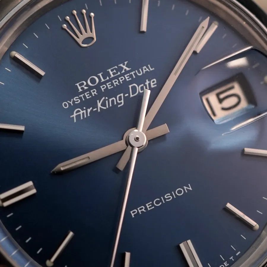 Rolex Air-King Date 5700 Blue Dial - wunderschönes blaues Sonnenschliffzifferblatt