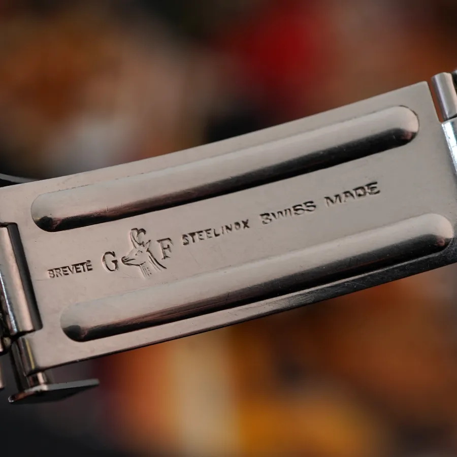 Heuer Carrera 1153 Wide Markers - originales Gay-Frères Armband
