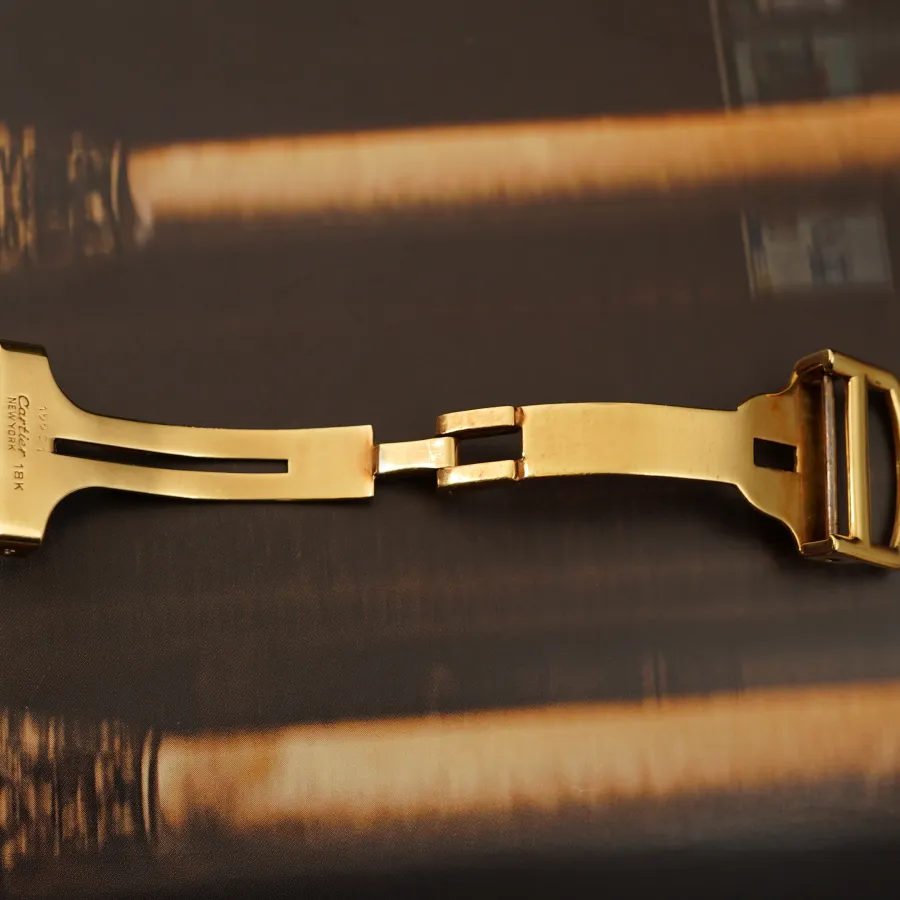 Universal Genève Tank 124102/03 Retailed By Cartier - originale Gold-Faltschließe