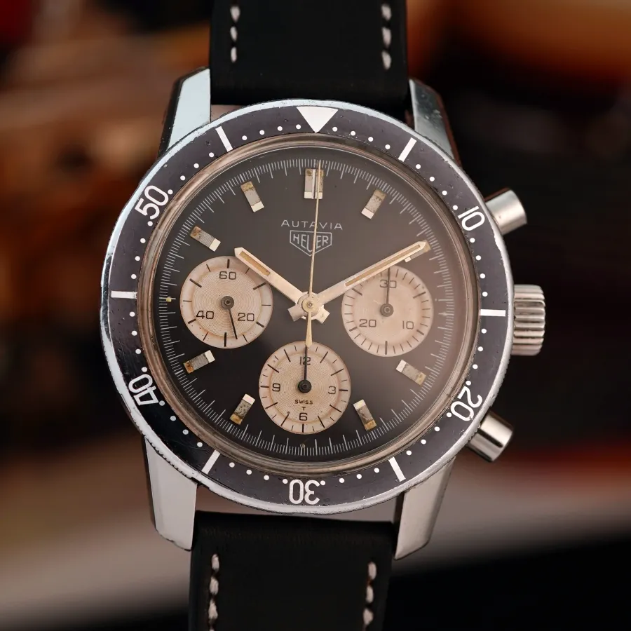 Heuer Autavia 2446C Reverse Panda Dial - Vintage Racing Chronograph aus den 1960er Jahren