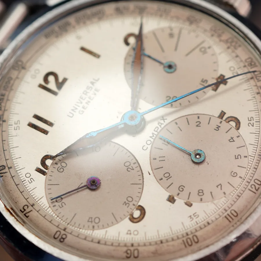 Universal Genève Compax 22499 Two-Tone Dial - blue metallic hands
