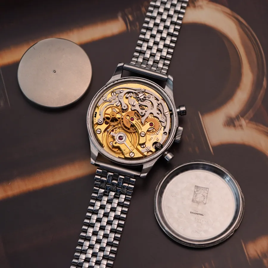 Universal Genève Compax 22499 Two-Tone Dial - correct engravings inside the back, soft metal cover