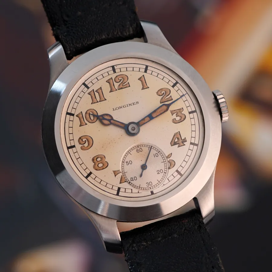 Longines Cal. 12.68Z from 1930s - 33 mm stainless steel case with a wide bezel
