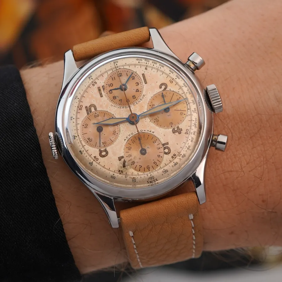 Universal Genève Aero-Compax 224107 - First Series - charakteristisches Memo-Hilfszifferblatt bei 12 Uhr