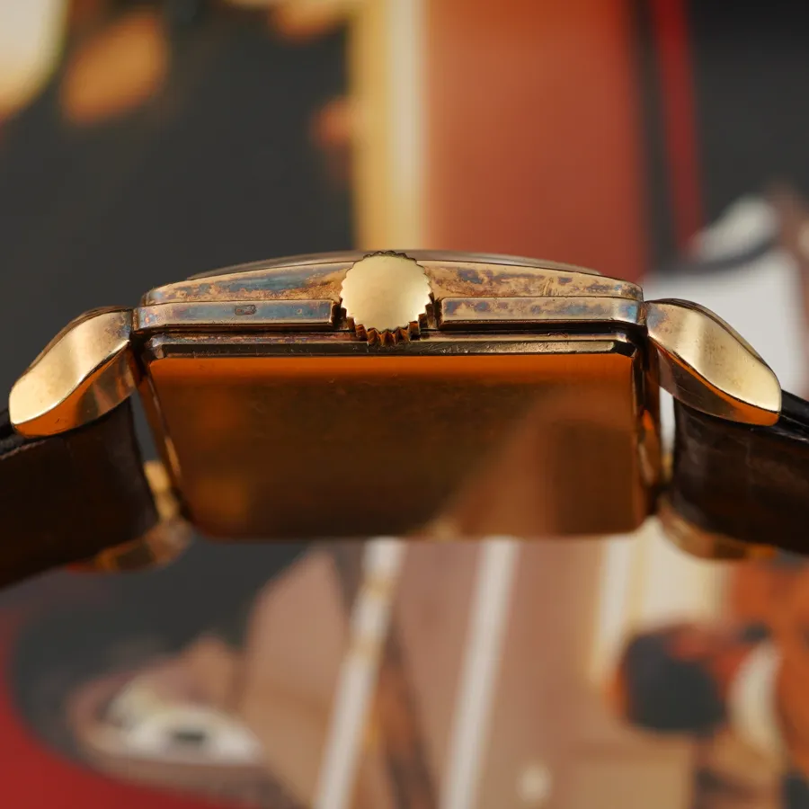 Patek Philippe 2424 Cioccolatone - Flame Lugs - intakte Goldpunze an der Gehäuseflanke, originale Krone
