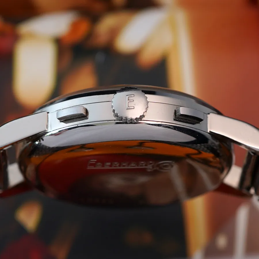 Eberhard Contodat 14900 Roulette Quickset Date - rechteckige Chronographendrücker
