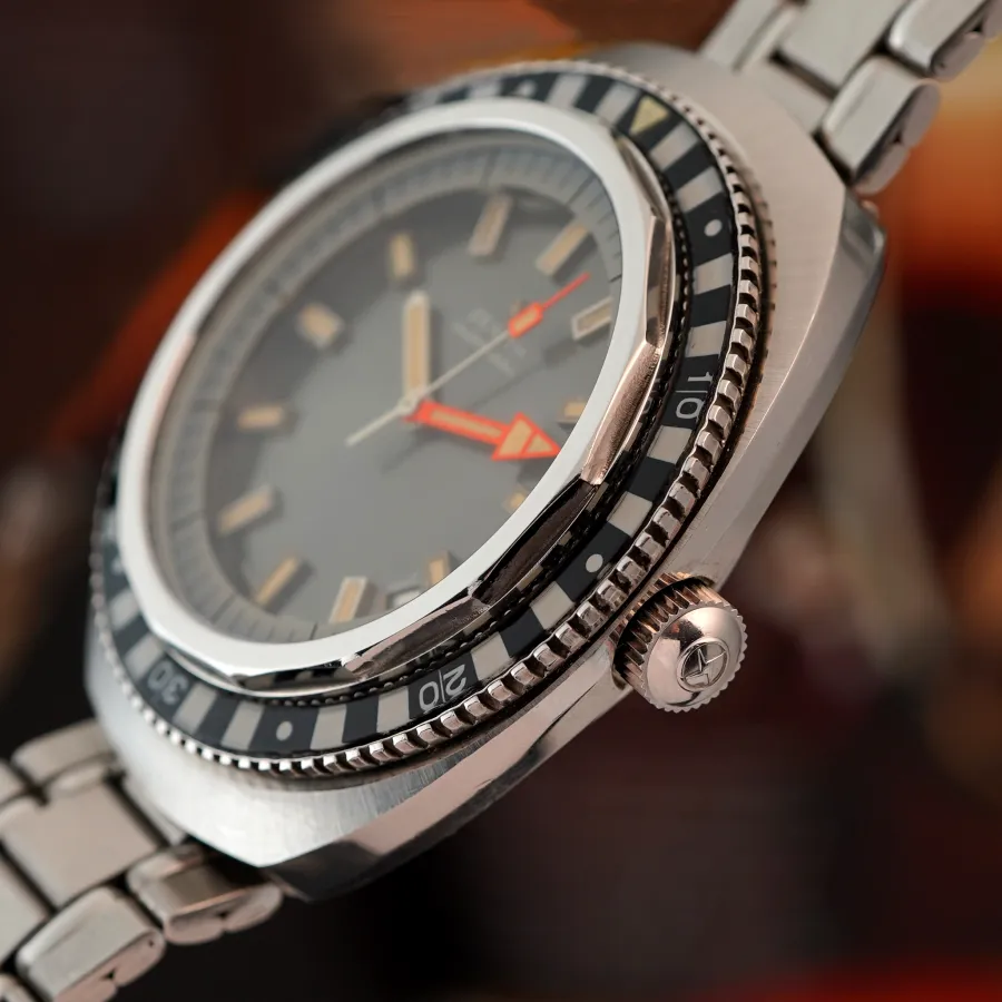 Zenith Diver A3637 "Zebra" - Gay-Frères Bracelet - crisp rotating bezel