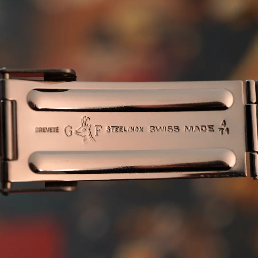 Zenith Diver A3637 "Zebra" - Gay-Frères Bracelet - date stamp 4/71 (fourth quarter 1971)