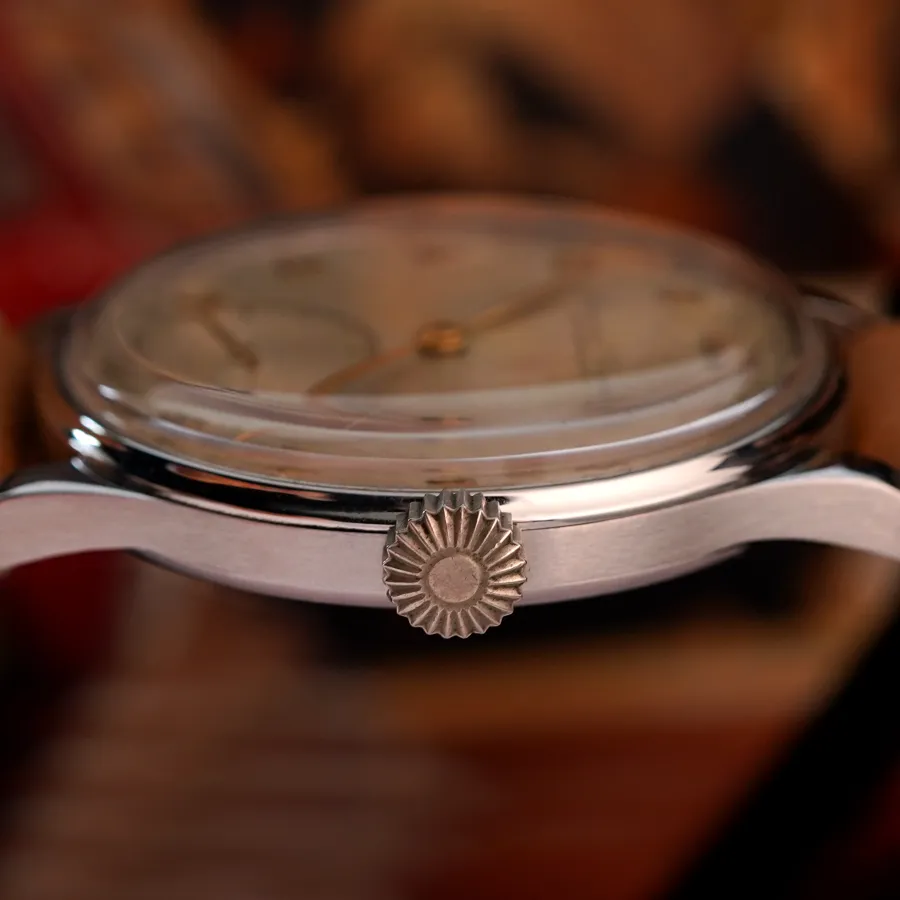 IWC Portugieser 325 Stunning Patina - die große, geriffelte Originalkrone