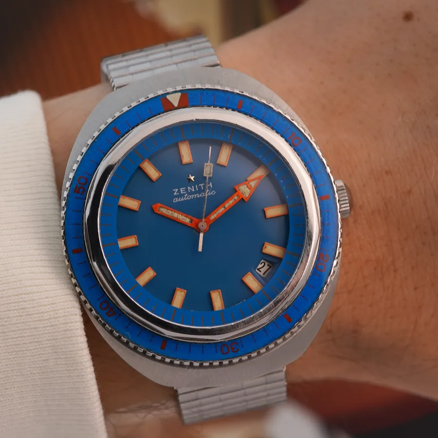 Zenith Diver A3637 Big Sea Blue - vibrant blue with striking orange accents